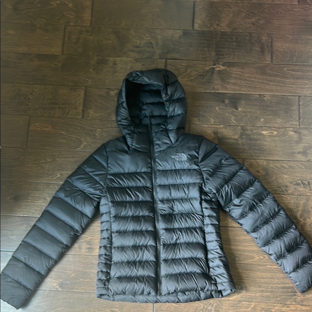 Women’s North Face Black  Hooded Puffer Jacket